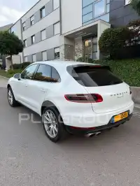 2016 Porsche MACAN