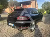 2016 Porsche MACAN