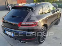 2016 Porsche MACAN