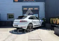 2016 Porsche MACAN