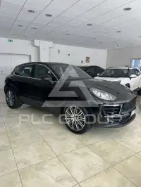 2016 Porsche MACAN