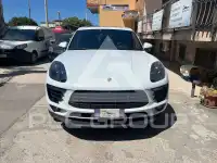 2016 Porsche MACAN