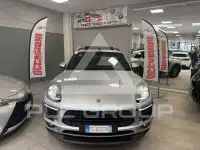 2016 Porsche MACAN