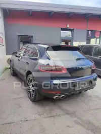 2016 Porsche MACAN
