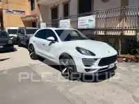 2016 Porsche MACAN