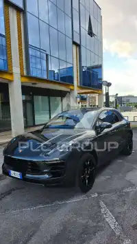 2016 Porsche MACAN