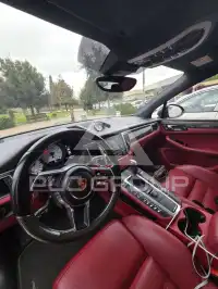 2016 Porsche MACAN