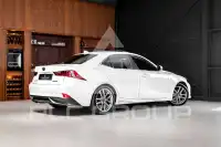 2016 Lexus IS300