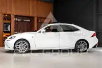 2016 Lexus IS300