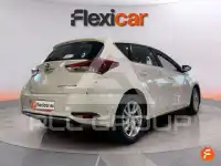 2016 Toyota AURIS