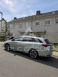 2016 Toyota AURIS