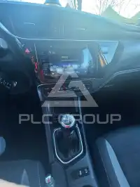 2016 Toyota AURIS