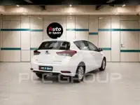 2016 Toyota AURIS