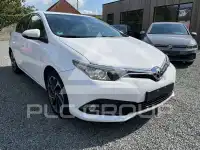 2016 Toyota AURIS