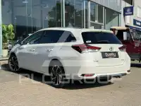 2016 Toyota AURIS