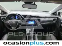 2016 Toyota AURIS