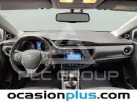 2016 Toyota AURIS