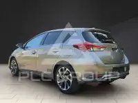 2016 Toyota AURIS