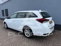2016 Toyota AURIS
