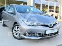 2016 Toyota AURIS