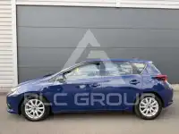 2016 Toyota AURIS