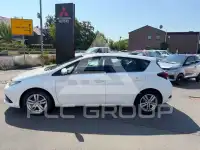 2016 Toyota AURIS