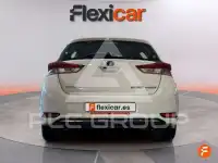 2016 Toyota AURIS