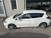 2016 Toyota AURIS