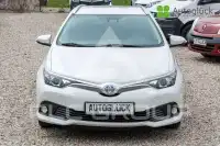 2016 Toyota AURIS