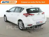 2016 Toyota AURIS