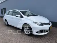 2016 Toyota AURIS