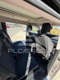 2016 Peugeot Traveller