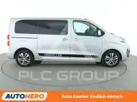 2016 Peugeot Traveller