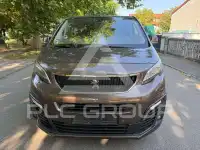 2016 Peugeot Traveller