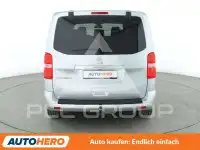 2016 Peugeot Traveller