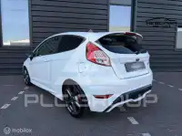 2016 Ford FIESTA