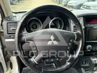 2017 Mitsubishi PAJARO