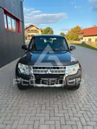 2017 Mitsubishi PAJARO