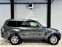 2017 Mitsubishi PAJARO