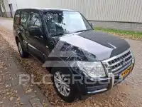 2017 Mitsubishi PAJARO