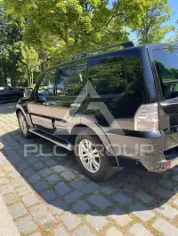 2017 Mitsubishi PAJARO