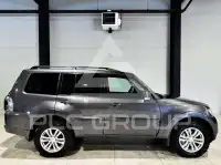 2017 Mitsubishi PAJARO