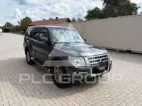 2017 Mitsubishi PAJARO