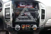 2017 Mitsubishi PAJARO