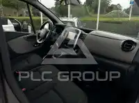 2017 Nissan NV 300