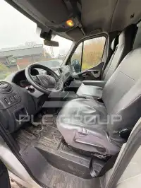 2017 Nissan NV 400