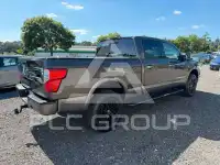 2017 Nissan TITAN