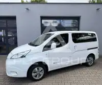2017 Nissan NV 200