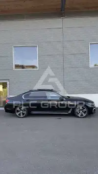 2017 BMW 740