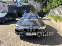 2017 BMW 740